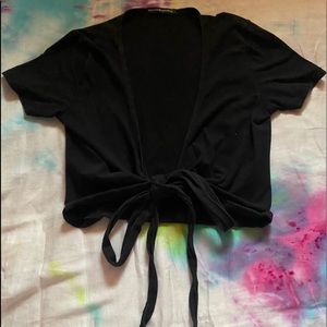 brandy melville tie top🖤